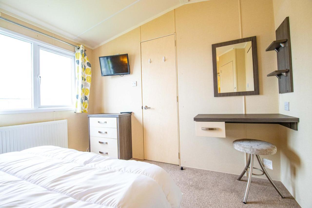 Big Skies Platinum Plus Holiday Home With Wifi, Netflix, Dishwasher, Decking Camber Exterior foto